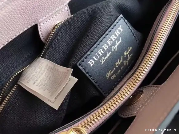 Official FirstBag Ru Medium House Check Banner The and Leather Burberry in 0513